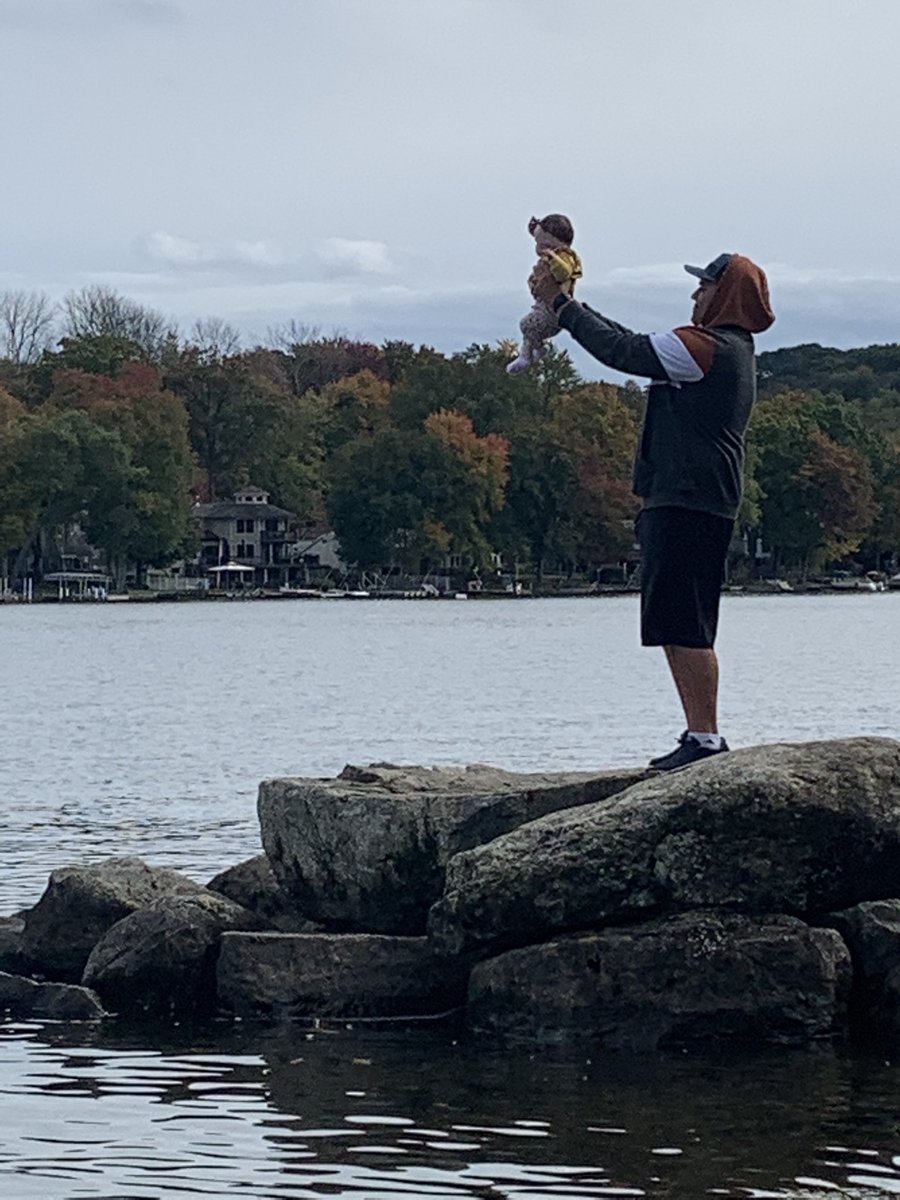 Fatpapa1091's tweet photo. As a new father, this just felt right https://t.co/4Rnlxry6W0