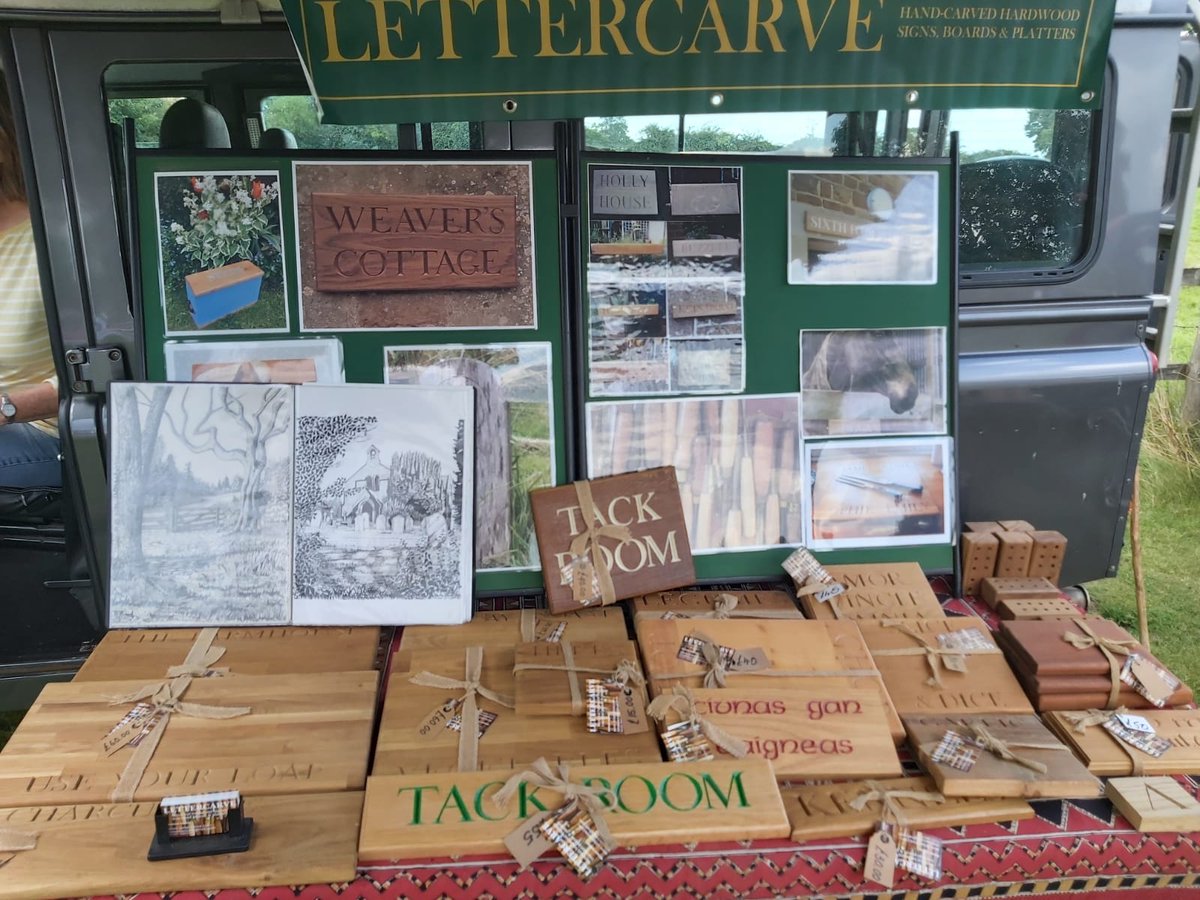 LETTERCARVE's tweet photo. A lovely afternoon at the Village Extravaganza. https://t.co/dC1XRolDdt