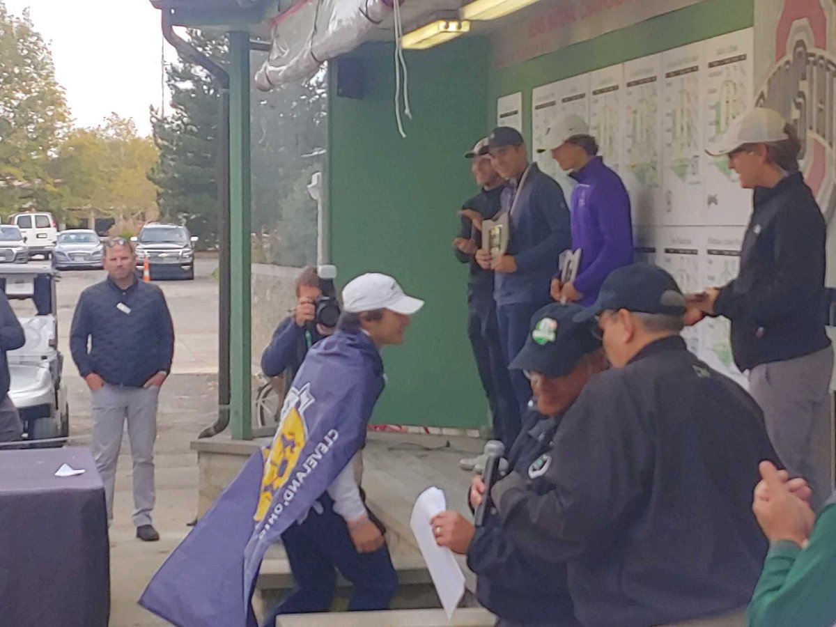 SIHSSports's tweet photo. GOLF: Topher Reed is awarded an individual State Championship Trophy! 
#GoCats https://t.co/gJad8CpfNN