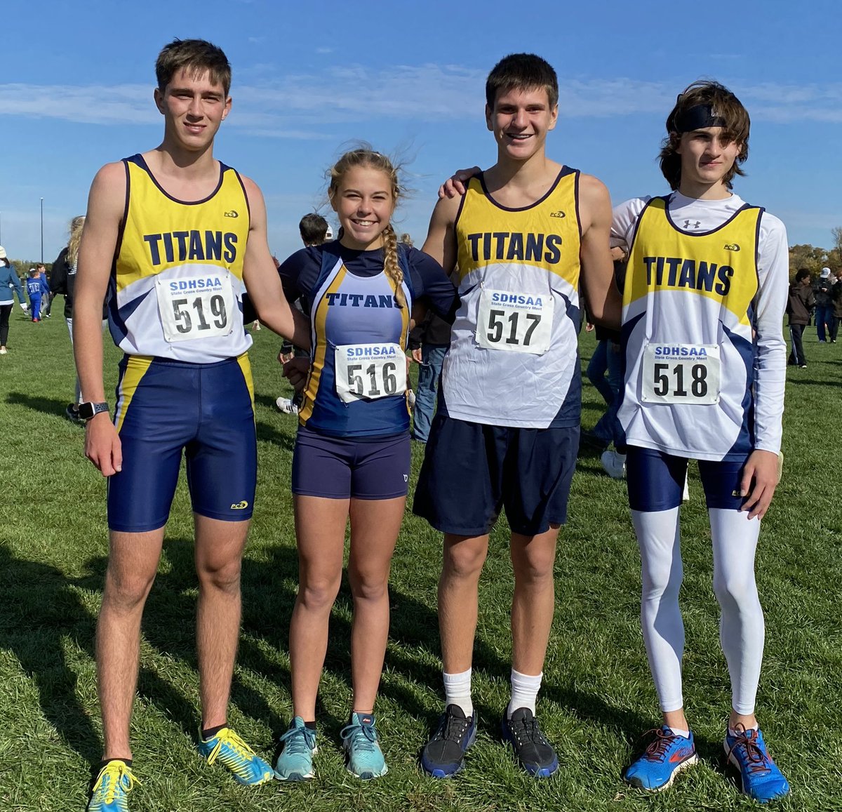 TeaTitansTrack's tweet photo. Beyond proud of our Titans! Great ways to end the season! Jace 35th, Jaycie 15th, Jack 66th, Holden 82nd. https://t.co/tTguXTx9Uk