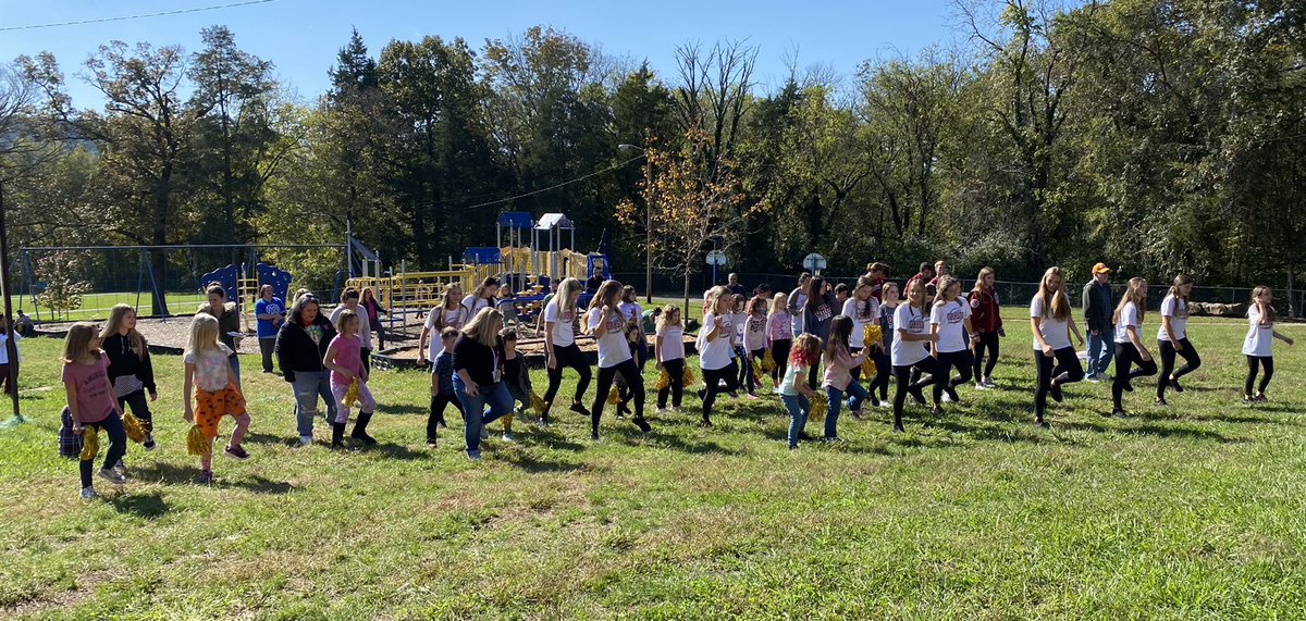 GlenwoodCubs's tweet image. Our tailgate attendance celebration would not have been possible without the grant from @orpsef! Thank you so much!! @orpsef @ORSchools