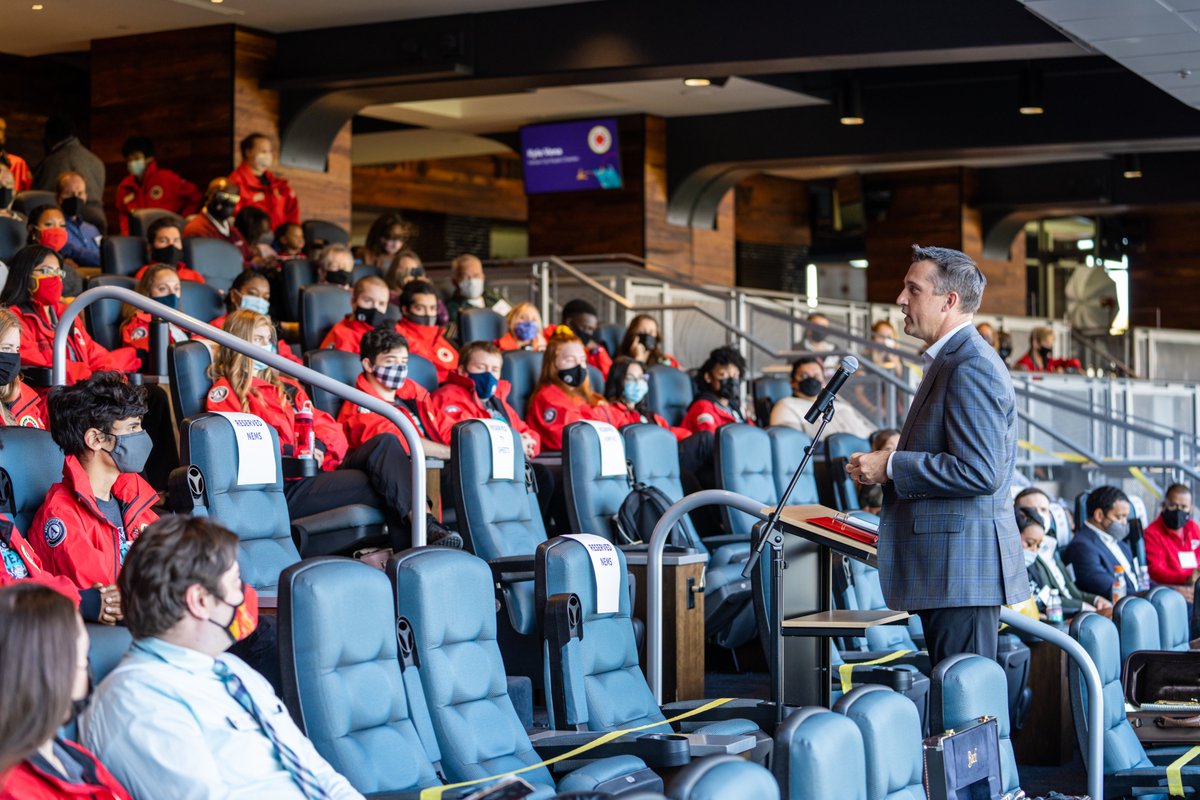 KCRoyalsFdn's tweet photo. Royals Charities partnered with @CityYearKC to kick-off the Opening Day luncheon for its newest AmeriCorps members. As part of their commitment, members will be assigned to various schools to serve as mentors and increase student engagement in the classroom. https://t.co/tr8iZRKULE