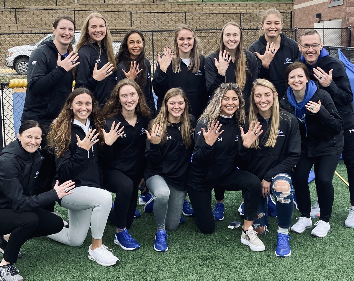 UNKWBB's tweet photo. “I got a really big team, they need some really big rings”

#MIAAchamps 🤘💍 https://t.co/6VuelAdPgF