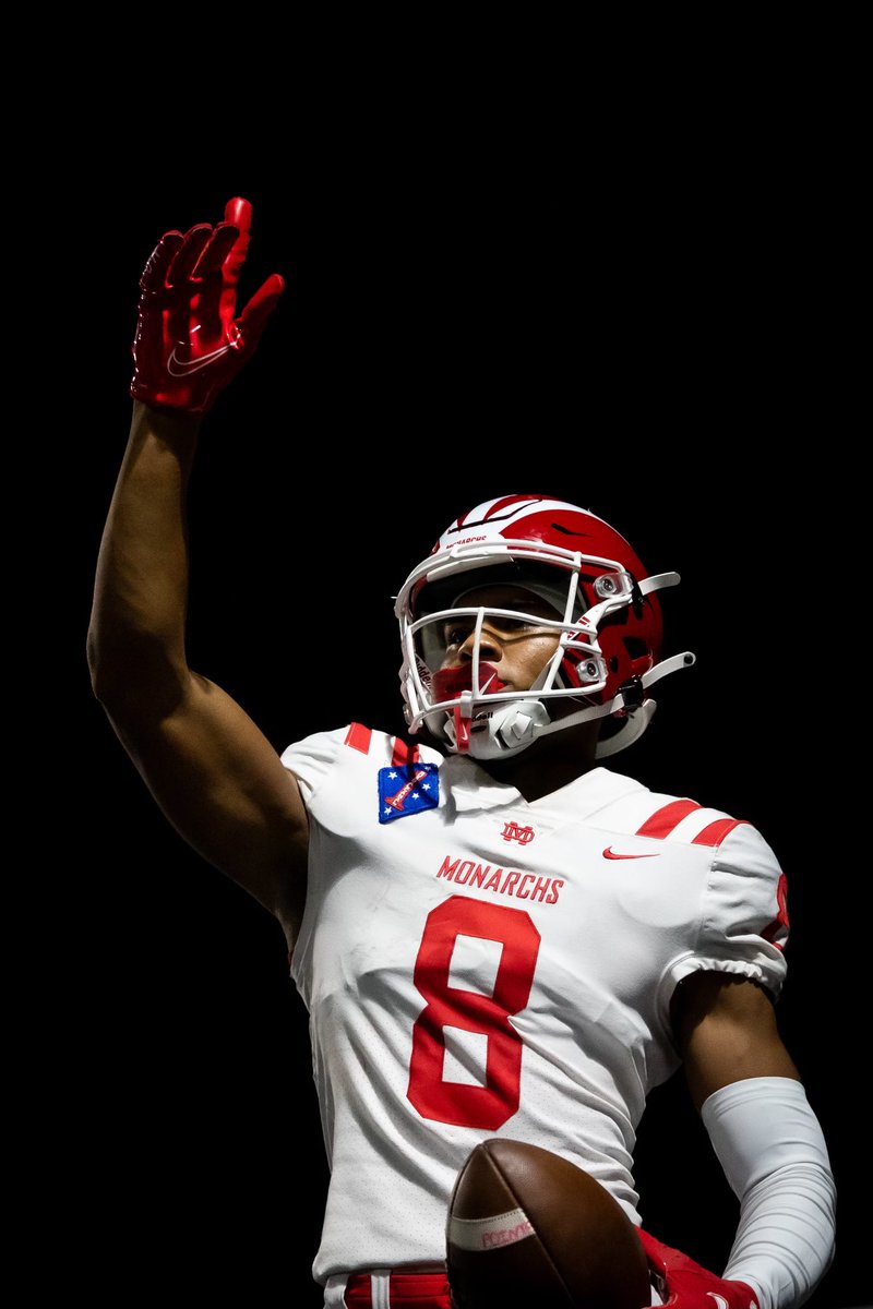 CJWilliams_03's tweet photo. Blessed to see 19 years!!! All glory to God. Thanks @ShelbyJW_CJsDad &amp; @MC_Williams3 for making me the young man I am today ❤️🎂 https://t.co/vKaI6VB3kR