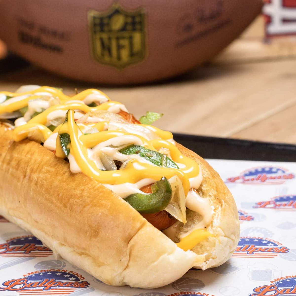 ballparkmcbo's tweet photo. Hoy el auténtico sabor Americano te espera en @ballparkmcbo y disfruta de nuestras #burger #subs #parrillas y #cervezas https://t.co/Zu6RKOf4B4 https://t.co/yW9g4okOmy