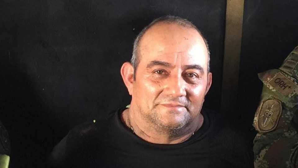 Tolaymaruja's tweet photo. La sonrisa de Otoniel pensando en el vencimiento de términos... https://t.co/VbpGRIeFgQ
