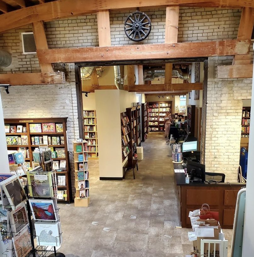 Congratulations to @a_roomofonesown now opened on Atwood Avenue!  Pop in to check out the new design and pick up a good book 📚📖