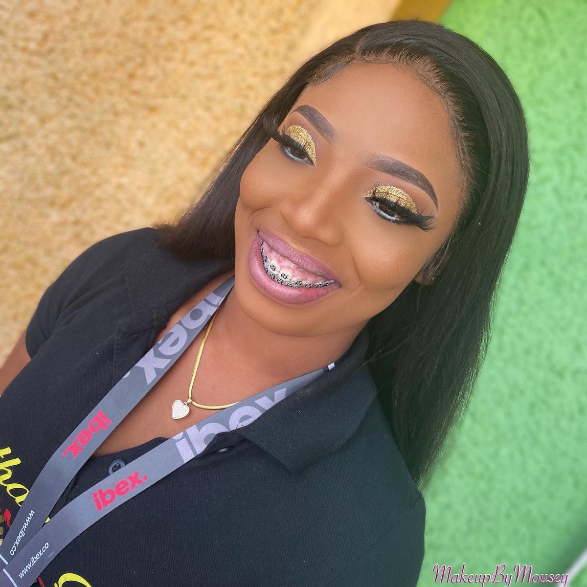 MakeupByMousey's tweet photo. BIRTHDAY GLAM 😍😍🎉🎉 https://t.co/4x7XHFsJ9Q