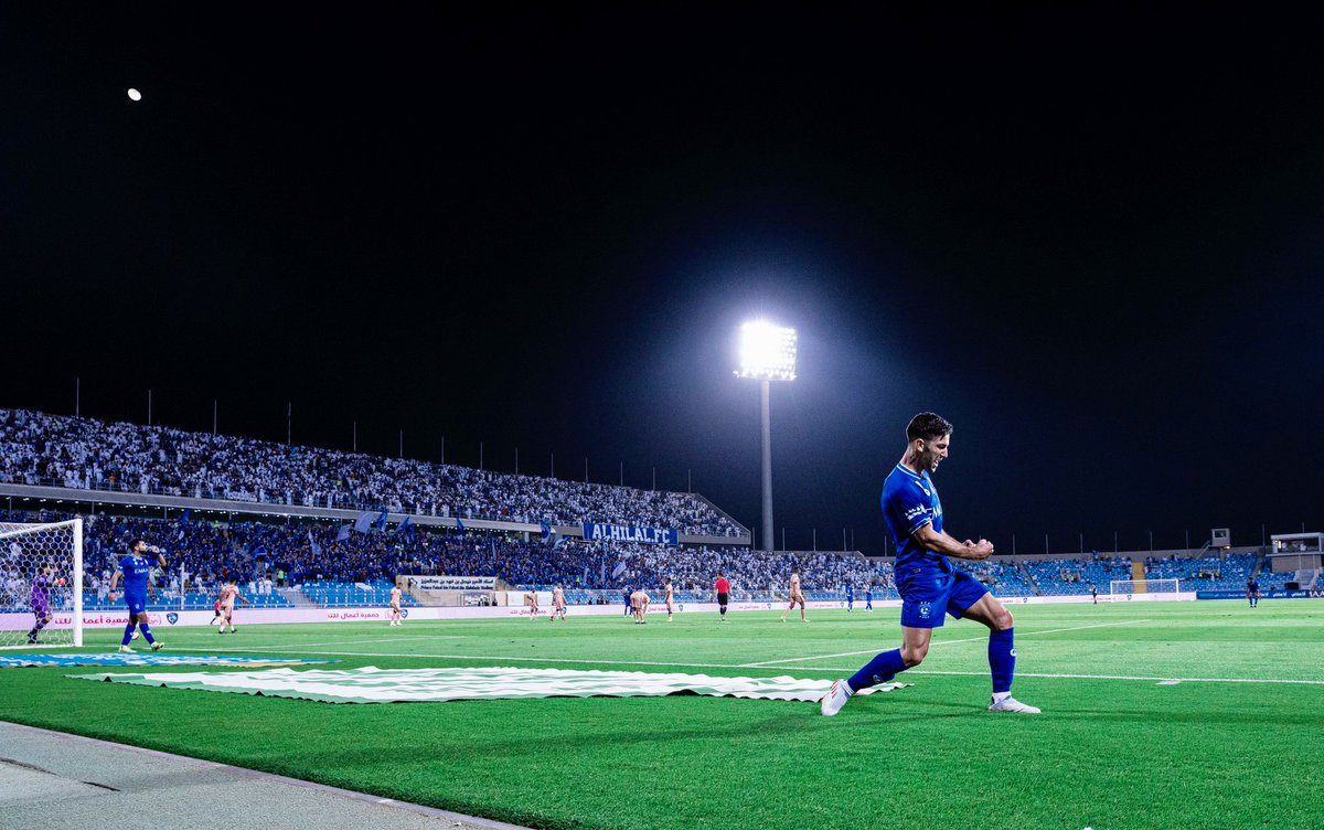 Muy feliz por la victoria y también poder dedicarle estos goles a mis bebés que vienen en camino 👶🏻👶🏻

Very happy for the victory and also to be able to dedicate these goals to my babies 👶🏻👶🏻