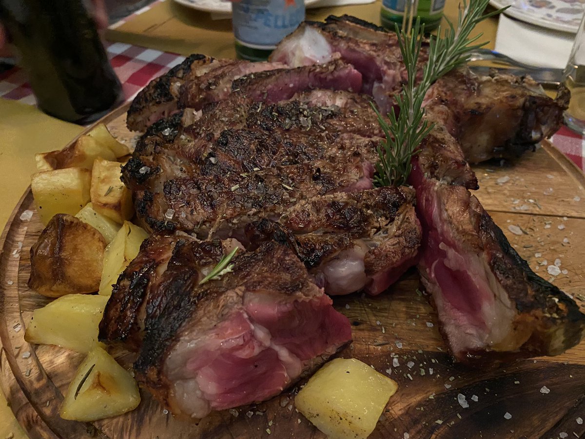 chiara_lys's tweet photo. Weekend going well 🥩🍷 https://t.co/0DVSi5kpWM