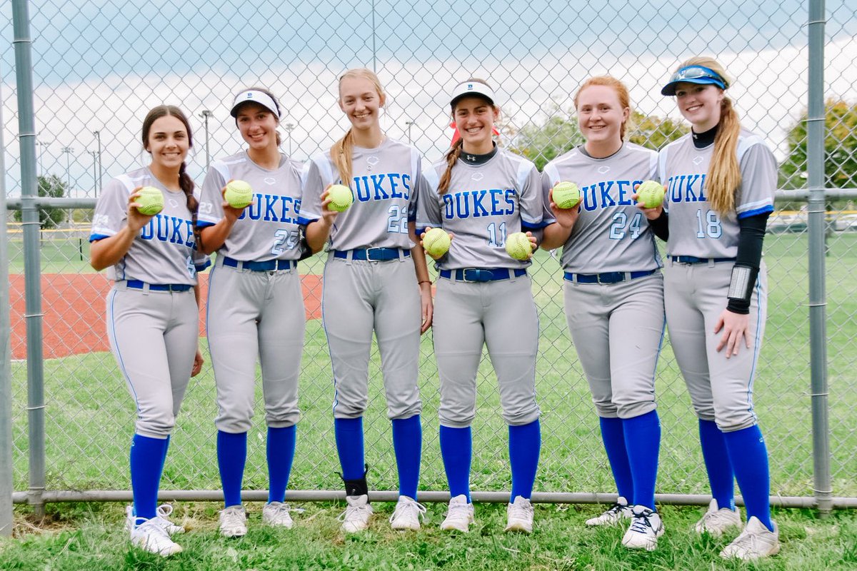 LadyDukesMinton's tweet image. Great day in Columbus, OH for these ladies, going 3-0 with a team batting average of .551, out scoring their opponents 35-6 and 7 total home runs!  Great job, Dukes!
