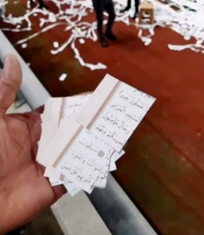 rprefahpartisi's tweet photo. Bu akşam Ordu Stadının açılışında konfeti içerisine gizlenen Kuran’ı Kerim parçalarının etrafa saçılması hadisesini şiddetle kınıyoruz. Bu hadsizliğin meydana gelmesinde dahli olanların adalet önünde hesap vermesini talep ediyoruz. https://t.co/VL6uEdDaM3