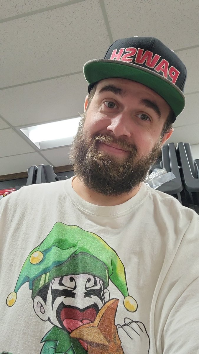 BodatiousPie's tweet photo. So nearly 2 year of work and 132lbs of weight loss, still got a little ways to go with my goal, but I thought inwould share with the class https://t.co/Um3ozKhn1A