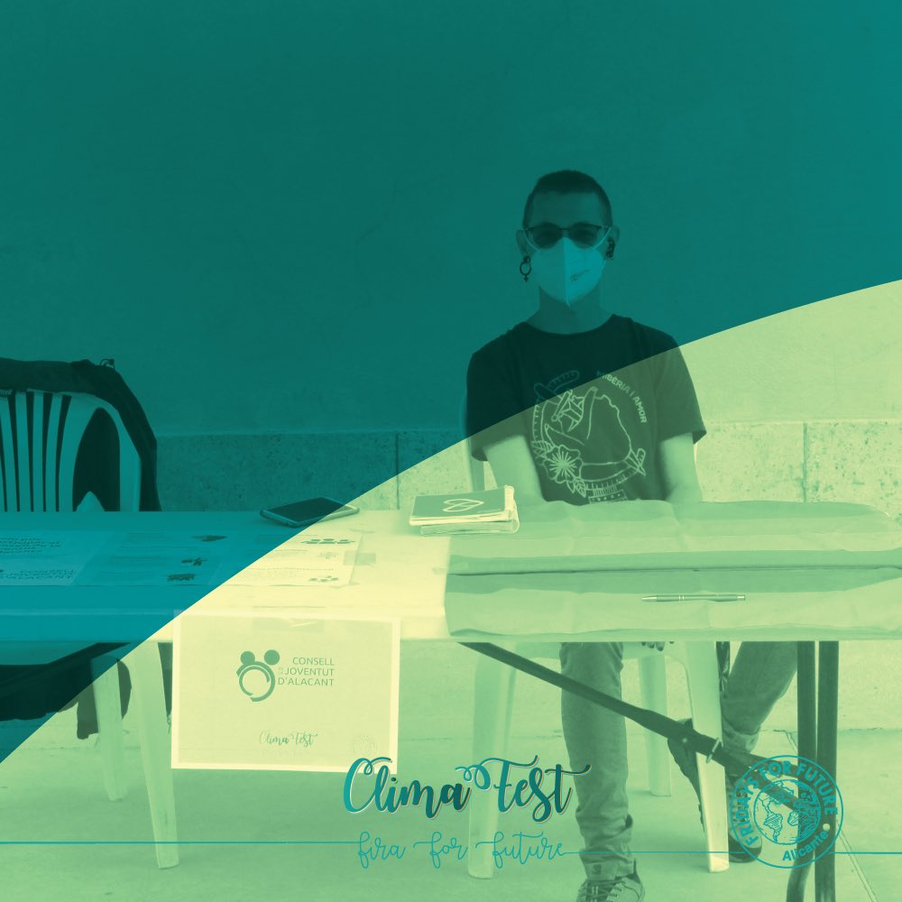 ClimaFest's tweet photo. Acaba la segunda jornada y todo lo que tenemos ahora es agradecimiento, gracias a todas las que lo estáis haciendo posible. Cuando gente tan especial se junta, solo podemos salir cosas mágicas. Nos vemos mañana compañeras! 💚 @fridaysff_ALC https://t.co/CAVlcoF1Ri
