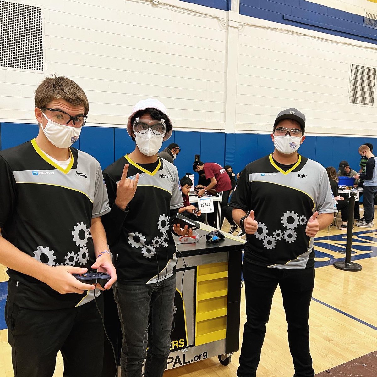 First Event of the 2021-2022 Season ✅

We competed in the Southern League FTC NJ Workshops/Practice event. We met some awesome rookie teams and had a blast! Our new rookie team, the RE-ENFORCERS, made its first debut today as well! Go team!

#robots #collaboration #ftc #nj