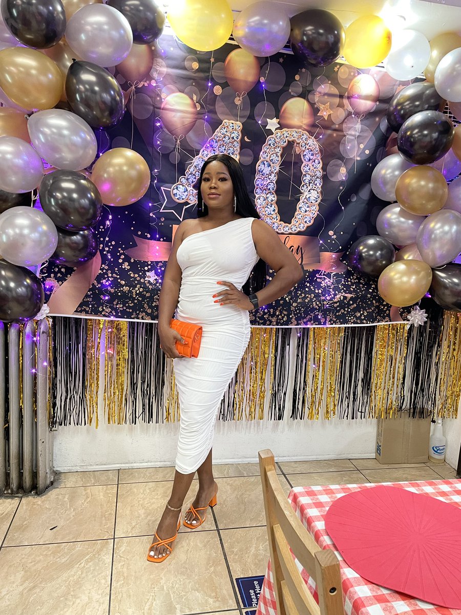 wummydero's tweet image. Twitter seeing it first 😘😘😘