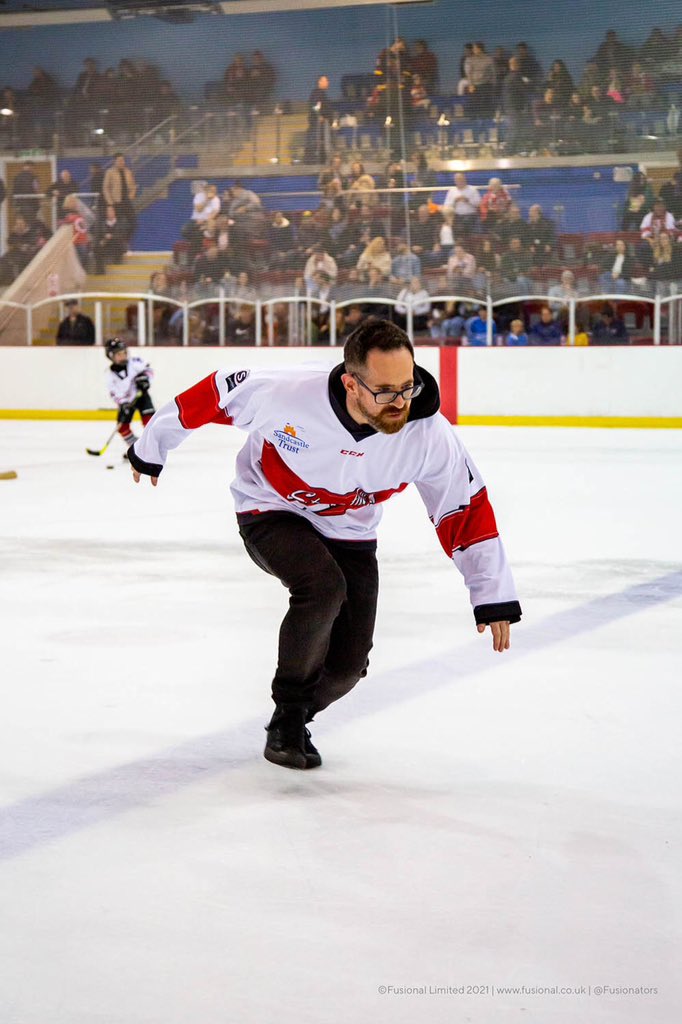 scoropaul's tweet photo. If this is what it means to win an adult ticket in our @StreathamHockey @Drysure #SCORO shoot the puck game, imagine what it will feel like if you hit the Cash hole for £158? https://t.co/8mmuj8Dxle