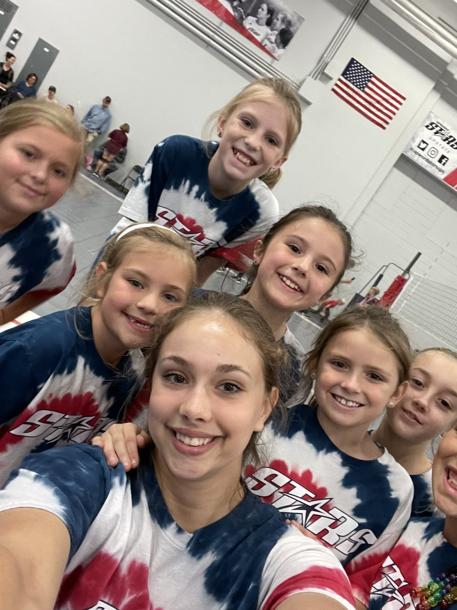 LOVED coaching my 13-under girls today! I had so much fun helping them reach the Gold Championship💪

@UpwardStarsUPS