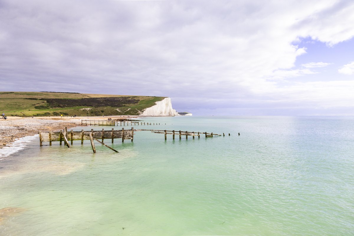 Cuckmere Haven in East Sussex photographed this afternoon. It was a beautiful day. 
Local Tory MPs voted yesterday to allow raw sewage to be dumped into this water with no penalties to the water companies.
I think this is immoral. An RT would be nice if you agree.