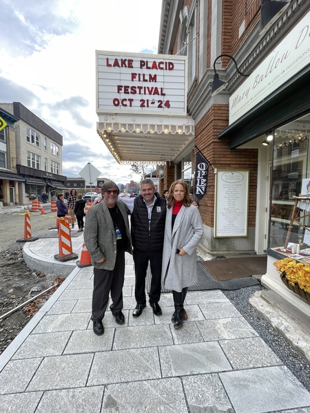 ADIRONDACKFILM's tweet photo. Thank you to the 'Return to Auschwitz' documentary producer team for coming out to the event- and for a wonderful evening!

#doumentary #lakeplacidfilmfestival #paneldiscussion #producers #returntoauschwitz https://t.co/tlp5fSiFLS