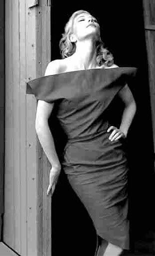 « Il faut de l’âge pour savoir au juste ce que l’on aime. Les blessures et les fatigues de la vie ont affiné le tact » Jacques Chardonne, Claire 
Cate Blanchett par Annie Leibovitz.