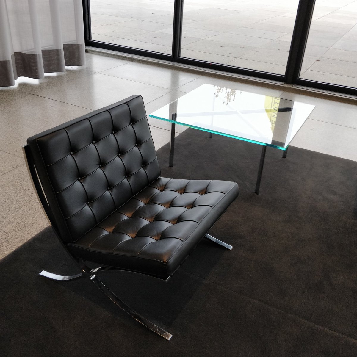 Sploinkde's tweet image. #Sploink! #BarcelonaChair #Chair