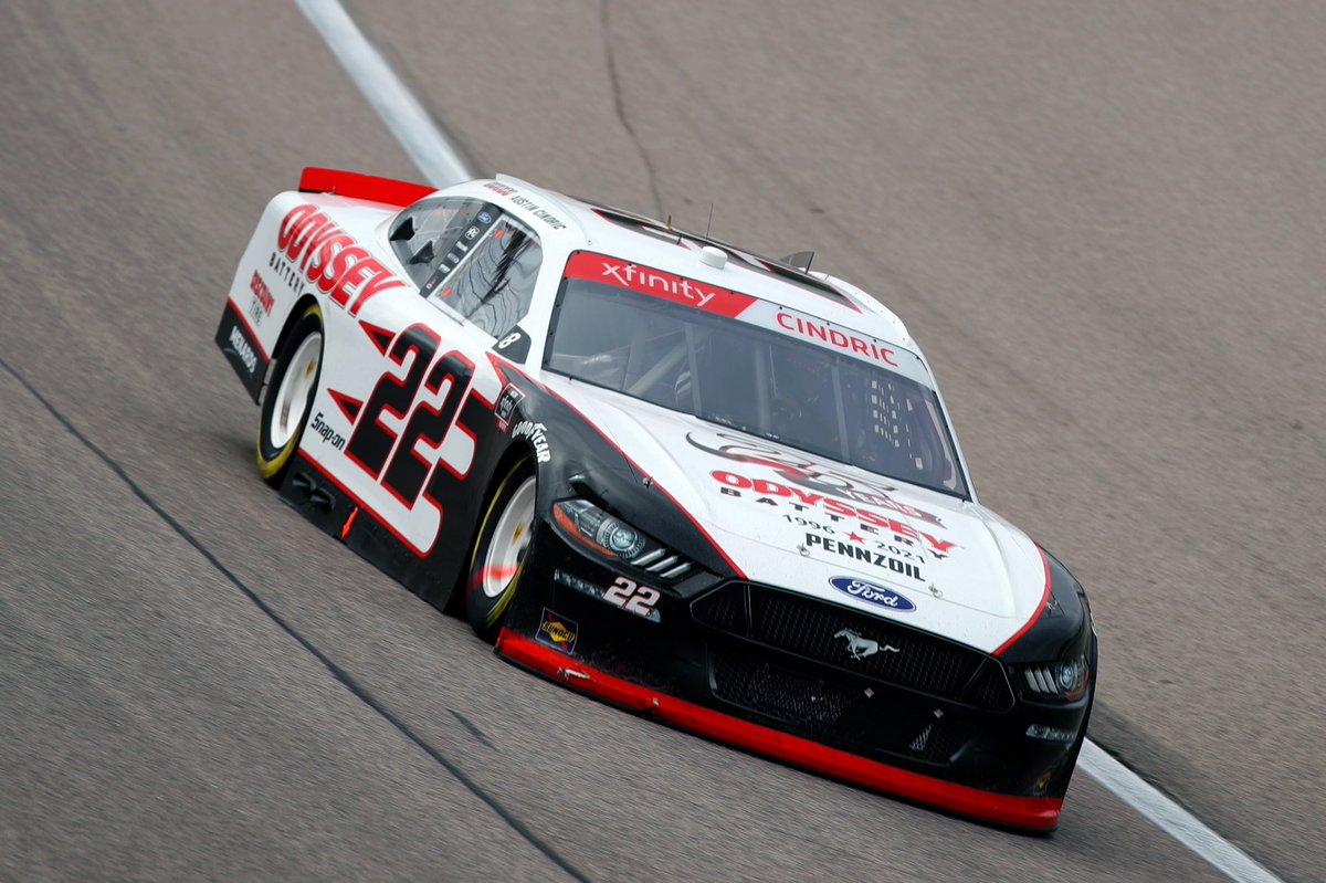 roushyates's tweet photo. That’s it for the #KL300 at @kansasspeedway! Solid top-5 finish for Austin Cindric and Ryan Sieg 🏁

2️⃣nd @AustinCindric 
5️⃣th @RyanSiegRacing 
1️⃣3️⃣th @rileyherbst https://t.co/iLZCQVp5jX