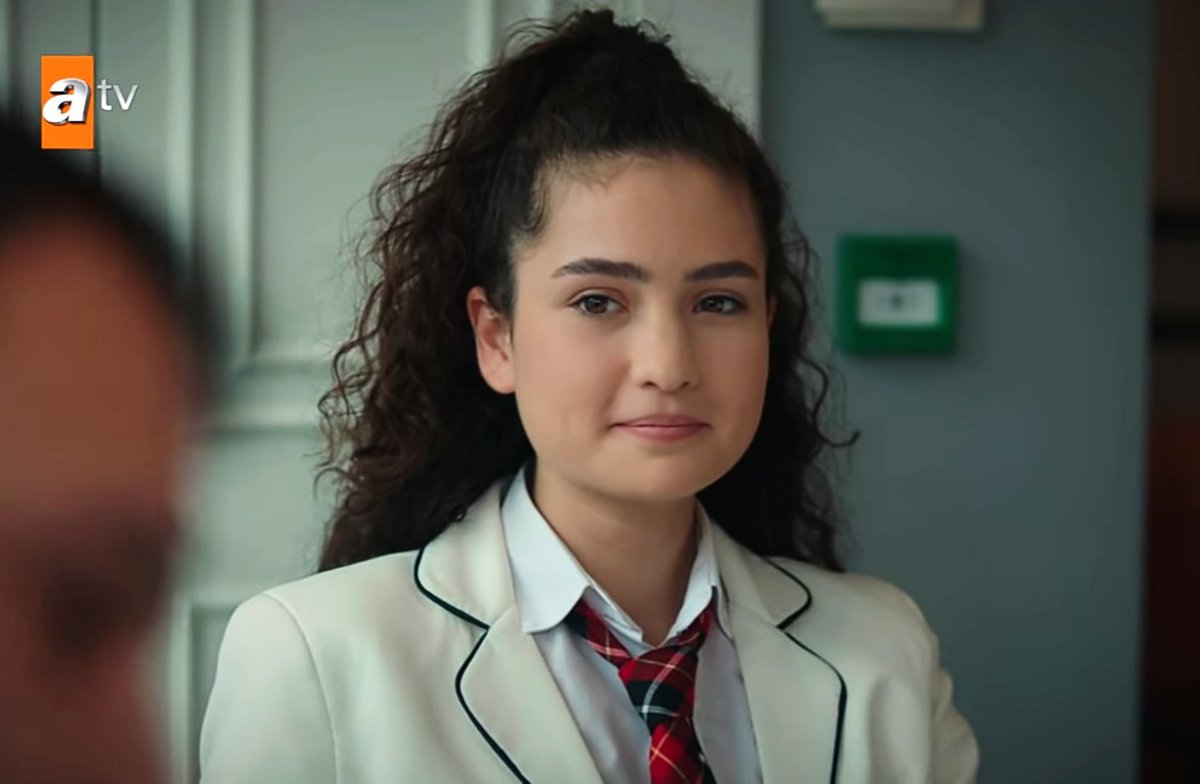 recmelcii's tweet photo. @Recepusofficial Çiçek diyorsun yani ❤️🔥 https://t.co/vFHPGh96Hq