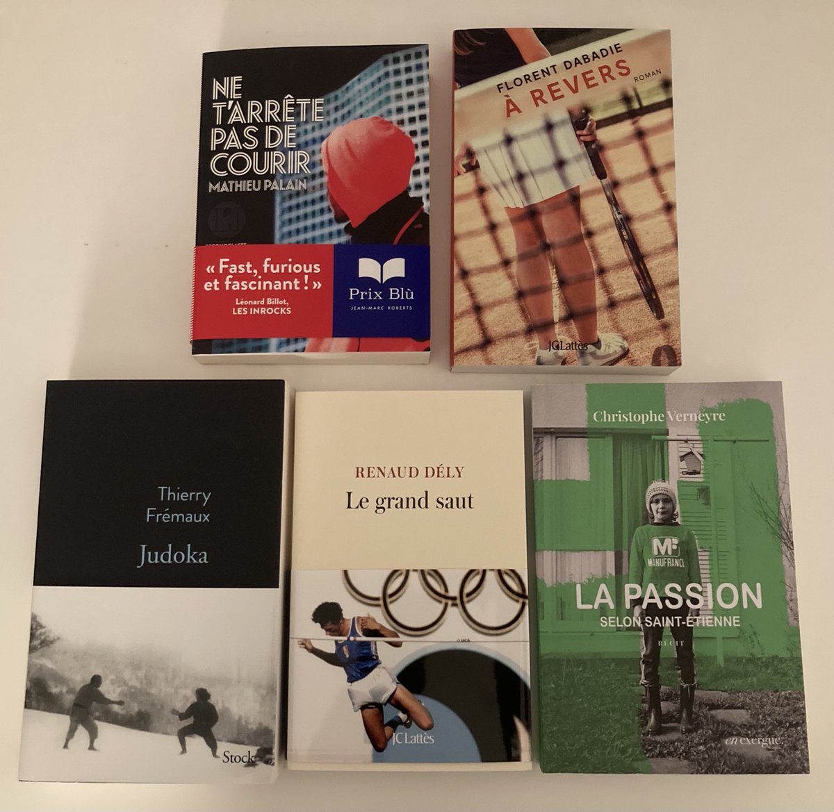 GeoffVanrijsel's tweet photo. #litterature #prixlitteraire #edition #books La sélection finale du prix #Sportscriptum 2021 (meilleur livre traitant du #sport dans l’année) est faite. Notre jury se réunira à Paris le 26 novembre. Match probablement à nouveau très serré… https://t.co/8I0vKj2Dx5