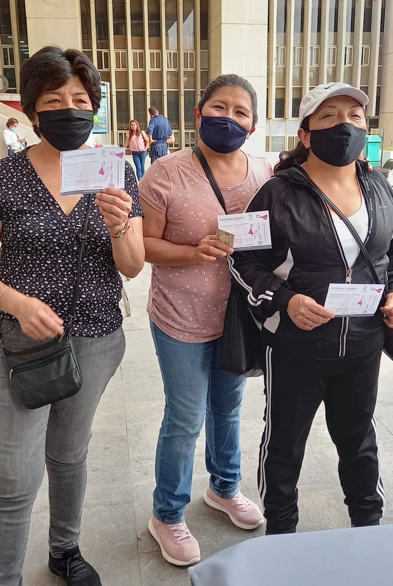 AlcCuauhtemocMx's tweet photo. La tarde de hoy el #deporte fue aliado de las mujeres al darle #knockout al #CáncerDeMama con la #Exhibición de #box femenil, participaron:
🥊 Ibeth #LaRoca Zamora
🥊Guadalupe Martínez
🥊Mary #LaExplosiva Villalobos
#CuauhtémocEsTuCasa🏠 https://t.co/Cr8sIXTuDw
