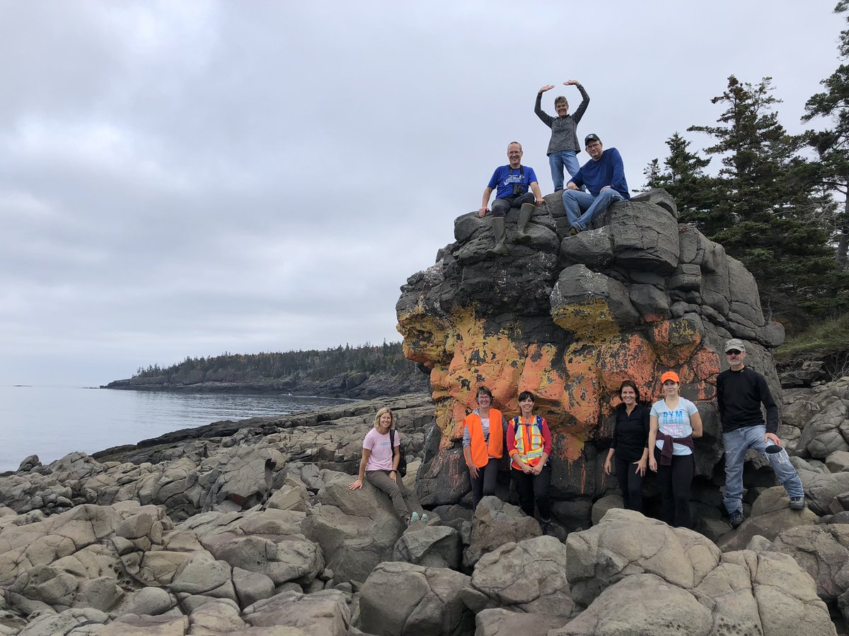 jonathan_riley's tweet photo. The Fundy Erratics hiked the Fundy shore today - here’s some of the wildness! #digbyrocks #hiking #coastalwalks #bayoffundy #digbyneck @HikeNS https://t.co/kmT7IlyCR4