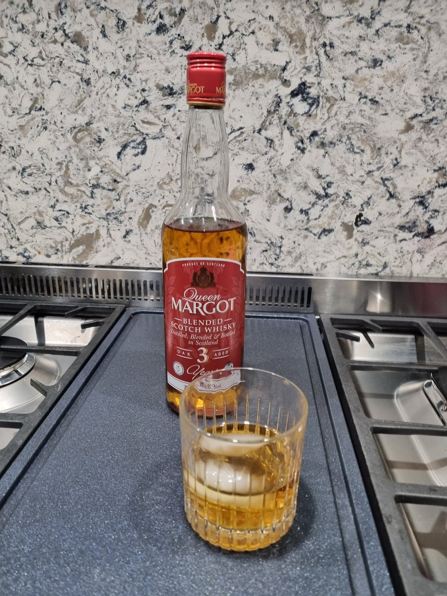 mart0777's tweet image. Back on the #queenmargot @according2mcgee @JohnPrice103 #onlythebest @LidlGB