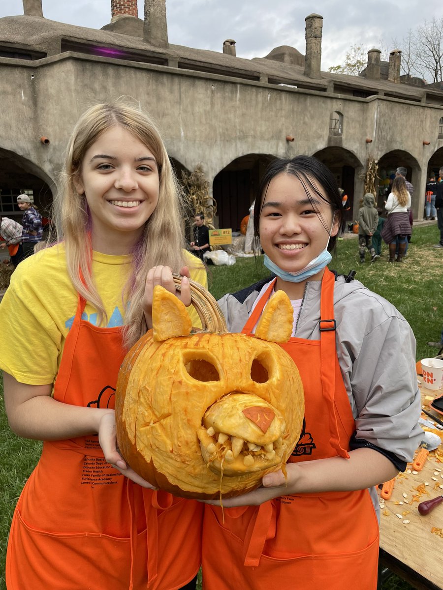 CBcdaly's tweet photo. Pumpkinfest back at the Moravian Tile Works 🎃👻 -national Art honor society students carved pumpkins inspired by the theme “Animals Attack”. @CBSouthHS @CBSDSchools
@CBCaresEF https://t.co/EKaB1vGSpY