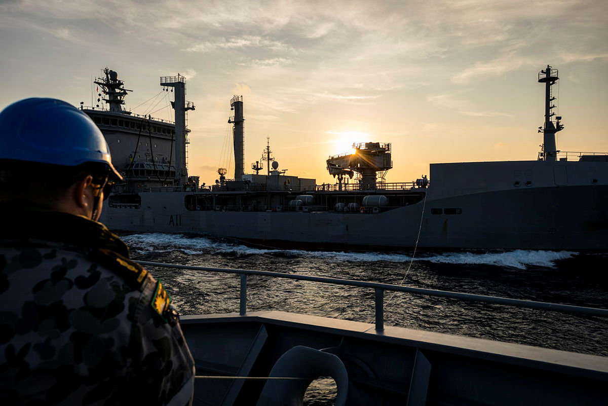 Chief of Navy Australia (@cn_australia) on Twitter photo Exercise #BersamaGold21 provided the opportunity for #AusNavy to strengthen practical cooperation & interoperability with partners in the Indo-Pacific 🇲🇾🇳🇿🇸🇬🇬🇧 #HMASAnzac successfully conducted a RAS with our friends from across the pond, <a href="/NZNavy/">Royal NZ Navy</a>'s #HMNZSAotearoa. #FPDA50 Exercise #BersamaGold21 provided the opportunity for #AusNavy to strengthen practical cooperation & interoperability with partners in the Indo-Pacific 🇲🇾🇳🇿🇸🇬🇬🇧 #HMASAnzac successfully conducted a RAS with our friends from across the pond, <a href="/NZNavy/">Royal NZ Navy</a>'s #HMNZSAotearoa. #FPDA50