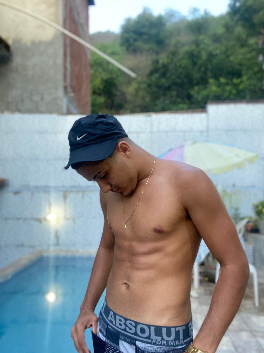 lllukas16's tweet photo. Nem arrastando par cima 🎶🤑✌ https://t.co/KYIVLK4RQG