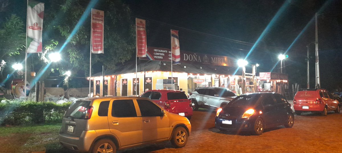 Si venís a Benjamin Aceval, parada obligatoria, Doña Mirtha Sabores de Napoles, km 44 Ruta Transchaco 👌👌👌