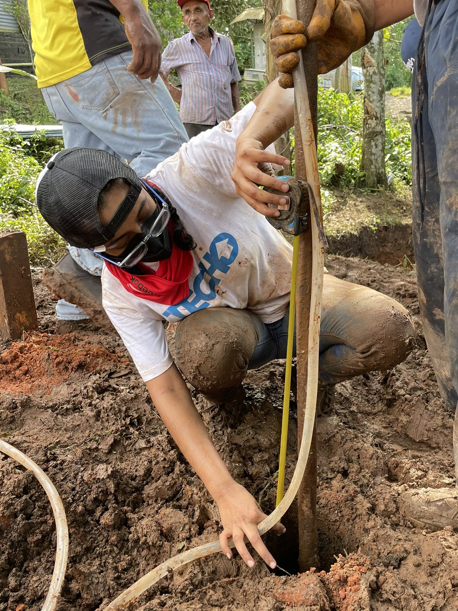 Xemh10's tweet photo. Vivienda digna para todos!
#TechoPanama https://t.co/M1dGVI7Nro