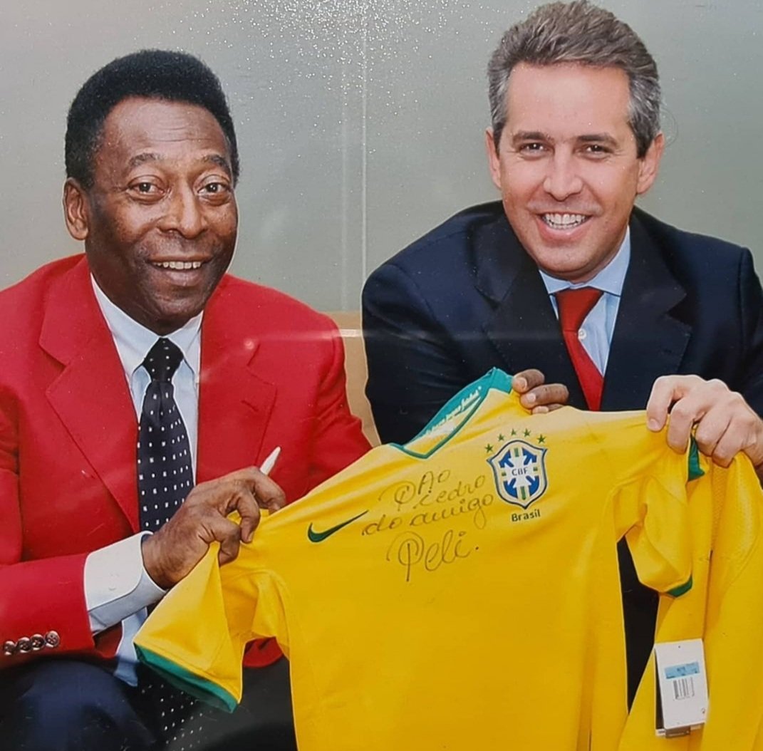 Pedro Coutinho no LinkedIn: Muito triste estarmos nesta situação de desemprego no Brasil com 13 MM de…
