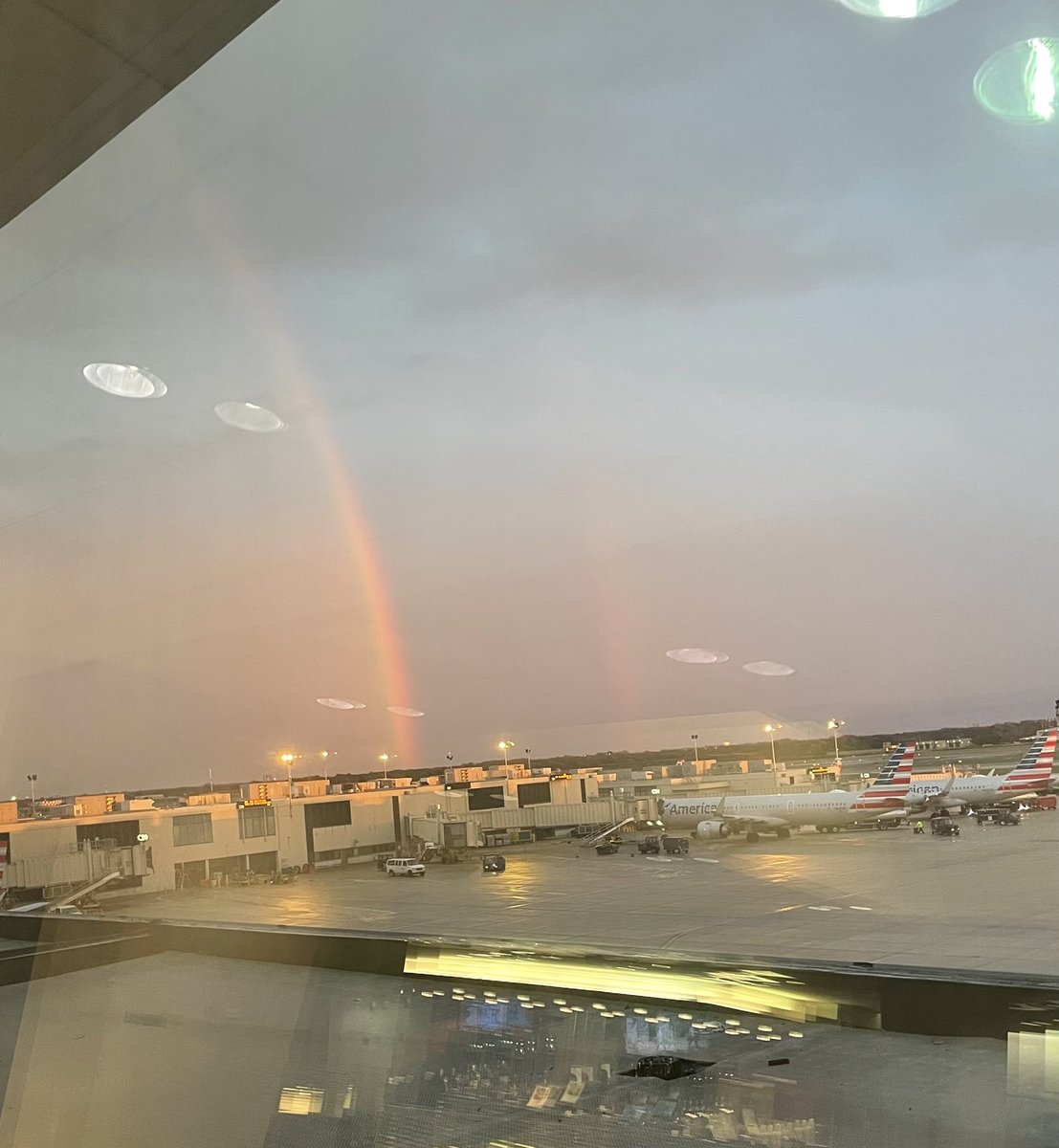 Wait, What? Double rainbow at PHL for my <a href="/AmericanAir/">americanair</a> lines flight. You guys sure treat your passengers well. Thanks!!