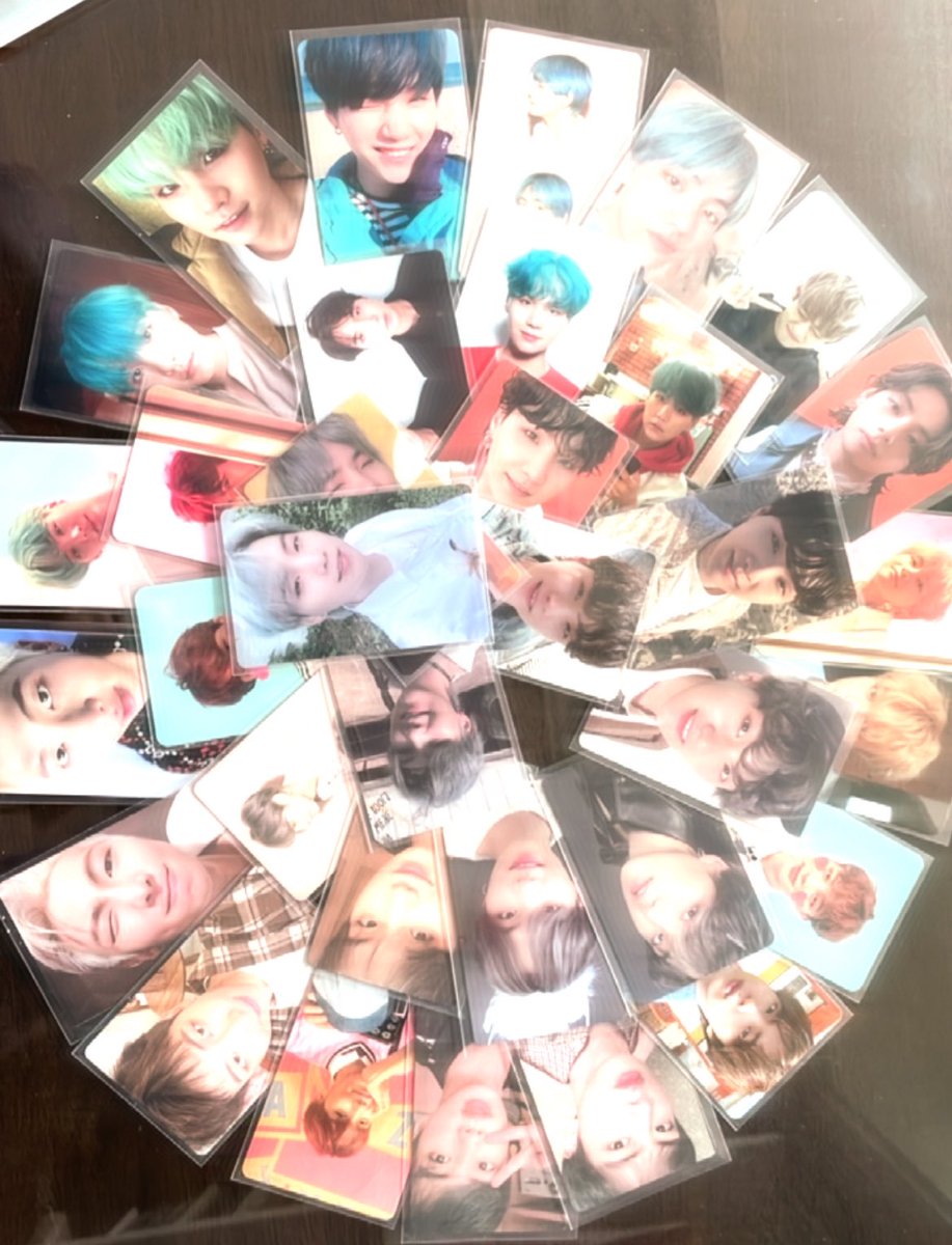 suulboong's tweet photo. #아미트친소̆̈ 
윤기랑 태형이 조금 더 조아하구.. 포카에 진심이구… (중학생부터)
콘서트 간다면 동행도 해줄 착한 암희 구해여
앑맘 잡아요오 https://t.co/1boehbFtap