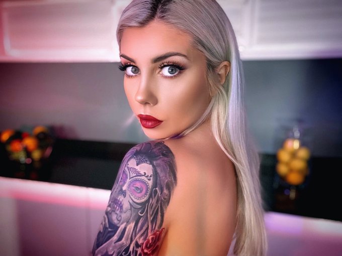 There are so many ways I can make you cum! All in one place for you to choose from!  https://t.co/YLmqicMBKd
