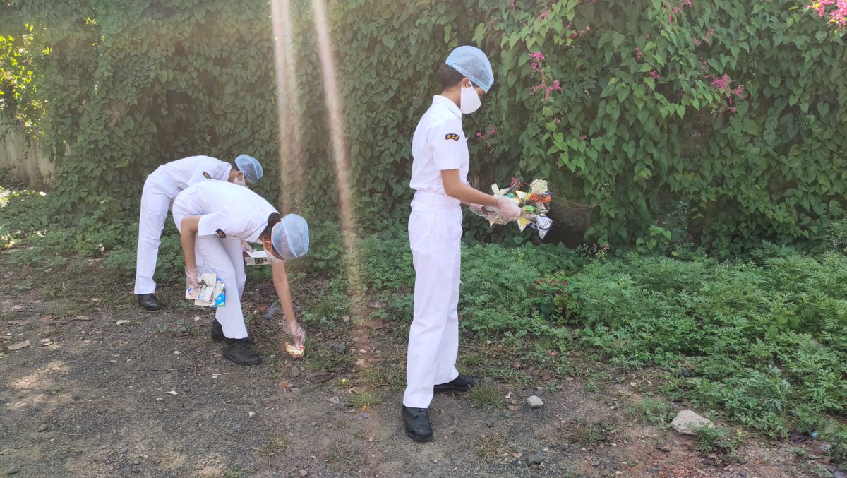 HimanshiChouh15's tweet photo. Jai Hind everyone🇮🇳!!
"Let's make a the right choice and use dustbin"
Ek kadam swachhata ki aur!!

@marymrons 
@HQ_DG_NCC 

#SwachhBharatAbhiyan #swachhBharatSamridhBharat #CleanIndia #Ncc #cadets #navalwing #jabalpur #MadhyaPradesh https://t.co/87ZNK9psU2