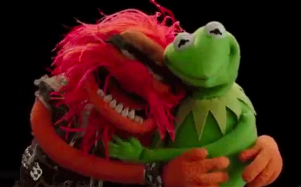DannyPellegrino's tweet photo. Looking at photos of Muppets hugging other Muppets is healing. 💞 https://t.co/sBUJNucgeR