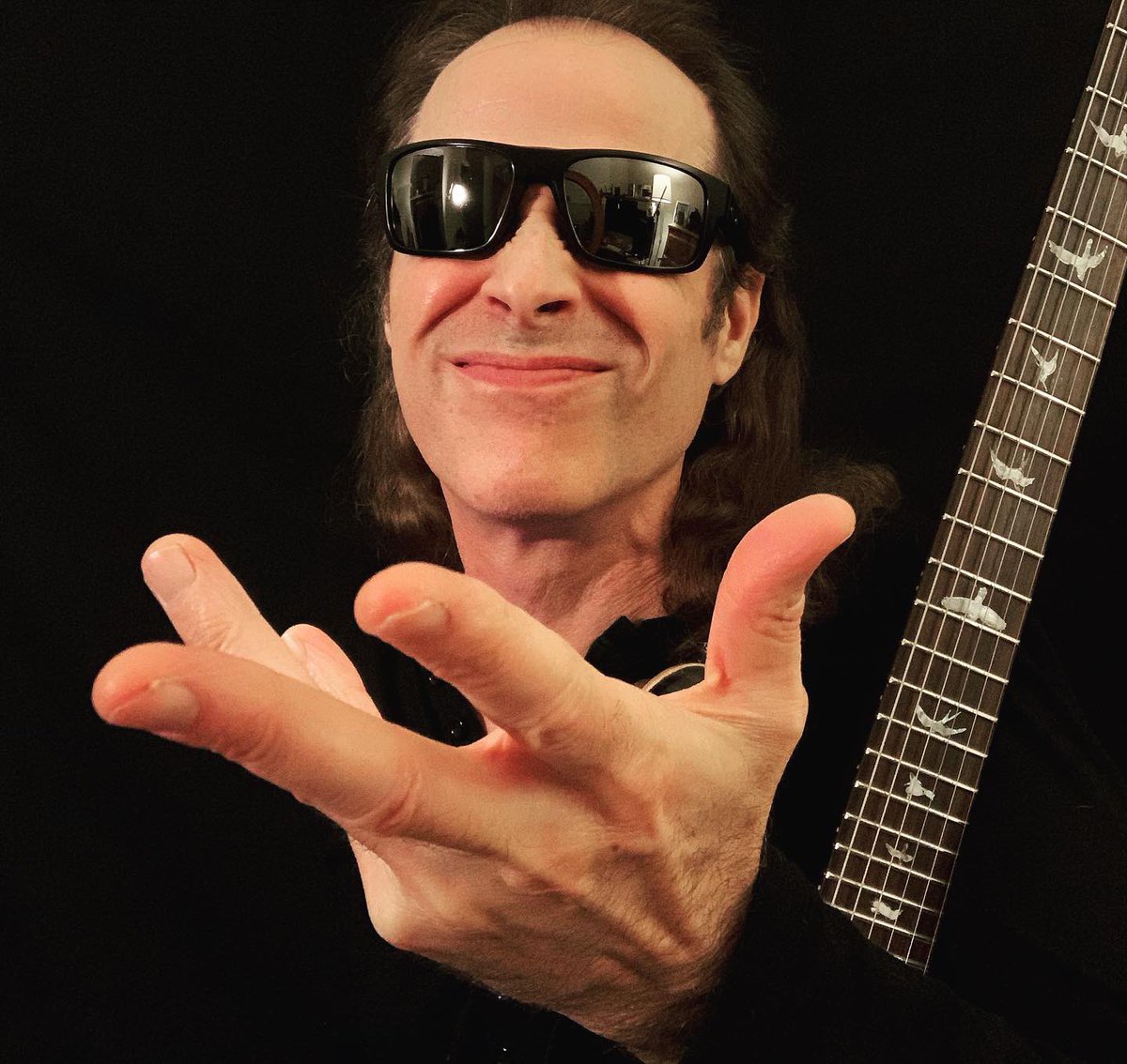 DallasPerkins's tweet photo. Just foolin around in the studio after a session. It’s been kind of dark and overcast in LA today, so I thought I would post something to reflect the day!
#DallasPerkins #Dalchemy #PRSGuitars #ErnieBall https://t.co/dp1deLexQr