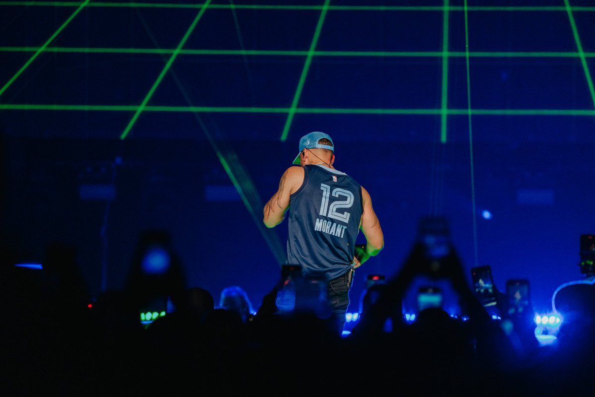 901Music's tweet photo. .@KaneBrown plays @FedExForum in Memphis tonight 🎤 

📸 @NathanArmstrong https://t.co/1TJKJLSAhs