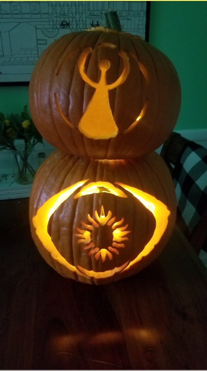 dwwaters13's tweet photo. Keep tweaking trials. The non sweats appreciate you
@bungie @destiny2 #FOTLArtShow2021 https://t.co/efcQ2colFJ