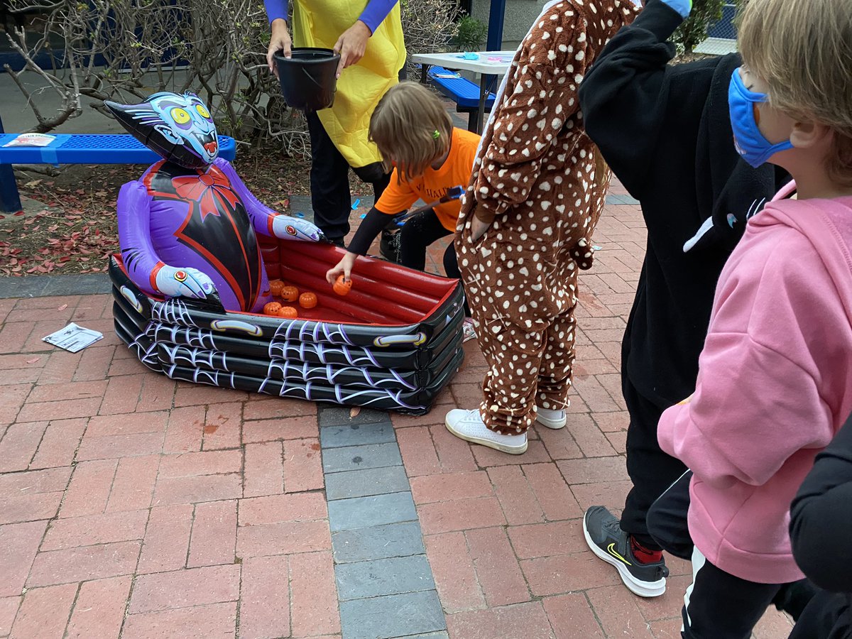 helloeemo's tweet image. Happy Valhalloween! 
#communitystrong #Vikingfun #Vikingstrong
#MDUSDProud