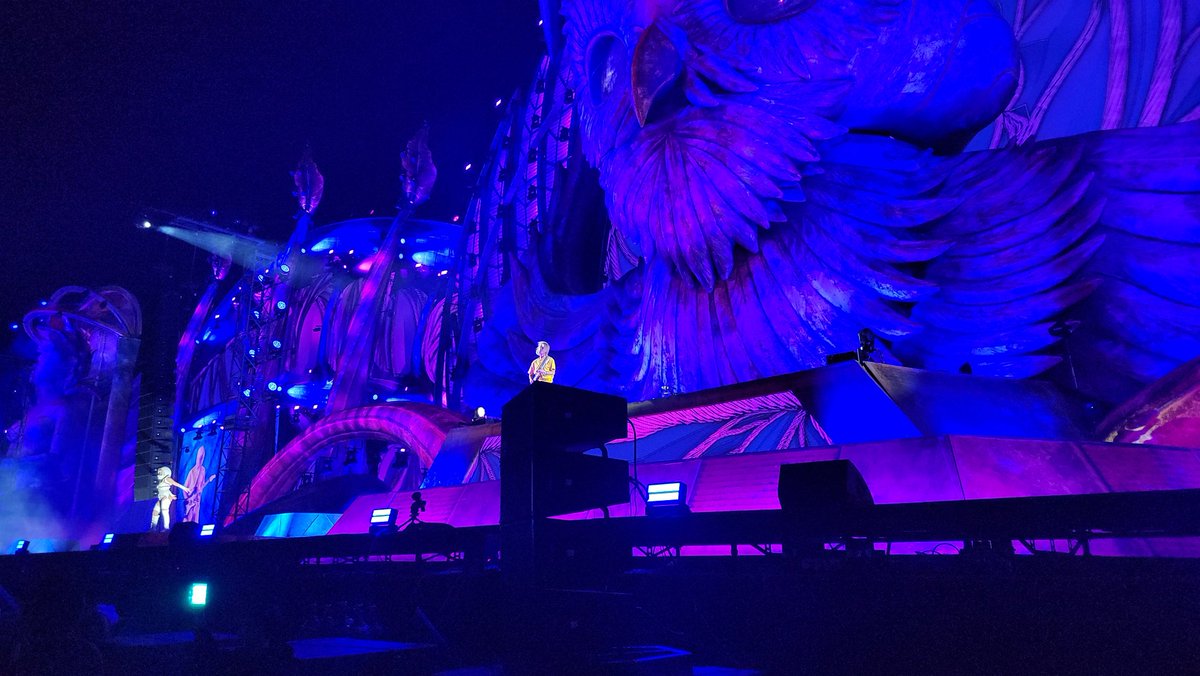 MTemp03's tweet image. On the rail at Kinetic Field for @iamtheELEPHANTE
You were fantastic!