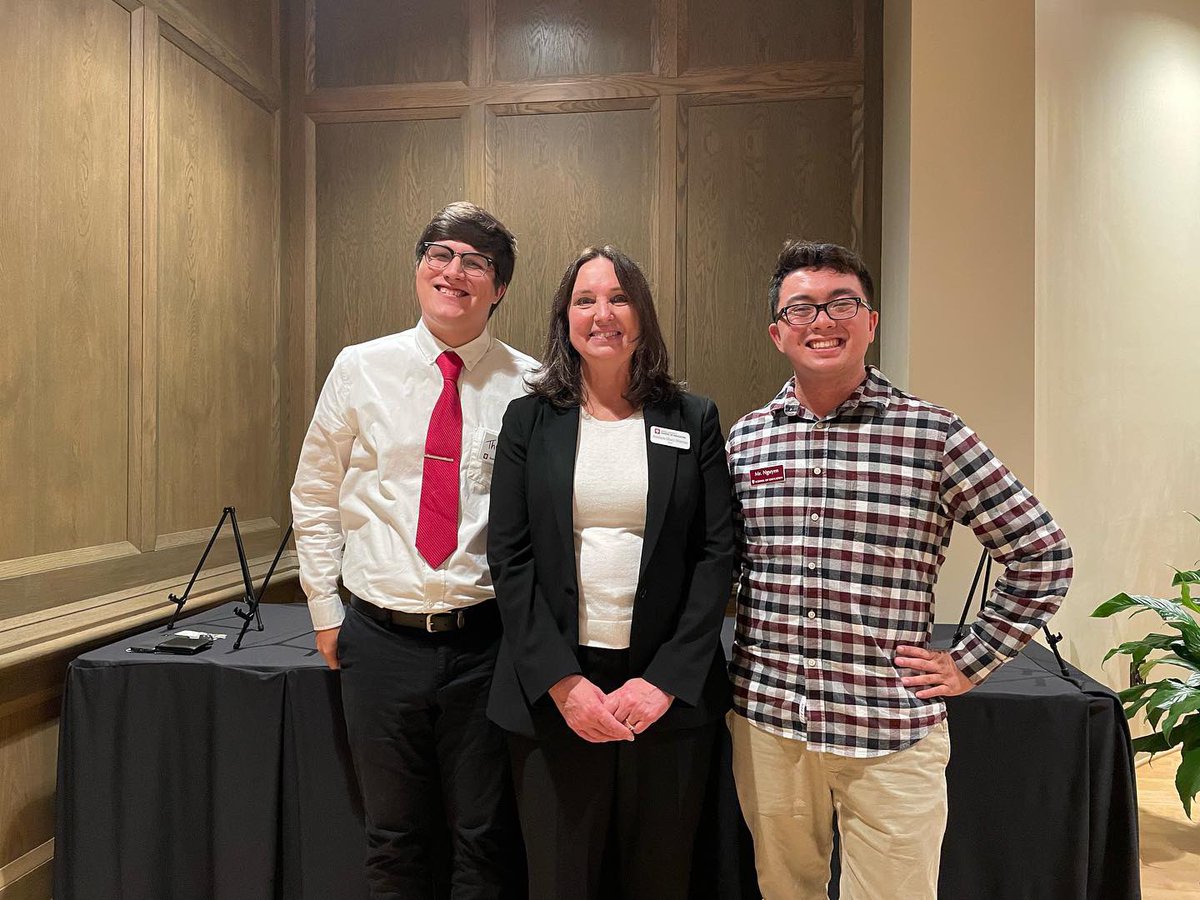 MrJasonNguyen1's tweet photo. A great time at the Alumni Dinner! @IUSchoolofEd @eductharndt https://t.co/xuJ9syxpoF