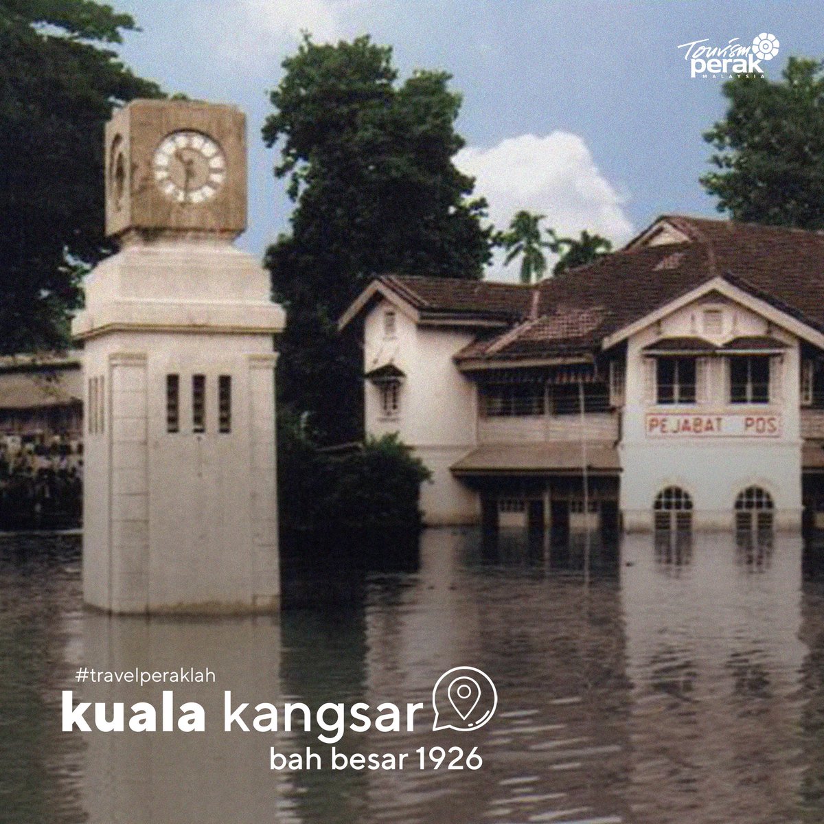 PerakTourism's tweet photo. Berbeza betul ye Kuala Kangsar yang dulu dan sekarang kan? Dari istana lama ke jam besar, memang semua mengamit memori. Part 1

Sumber Gambar : https://t.co/D0Gsn9DG85

 #TravelPerakLah https://t.co/hH0x1QFZdN